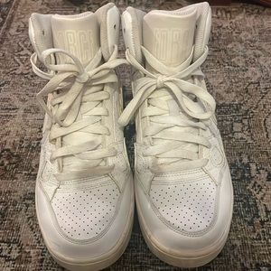 Nike used Air Force high tops